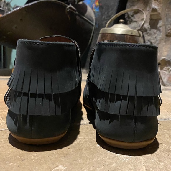 NIB Anthropologie Leather Fringe Moccasin Booties - Picture 5 of 10